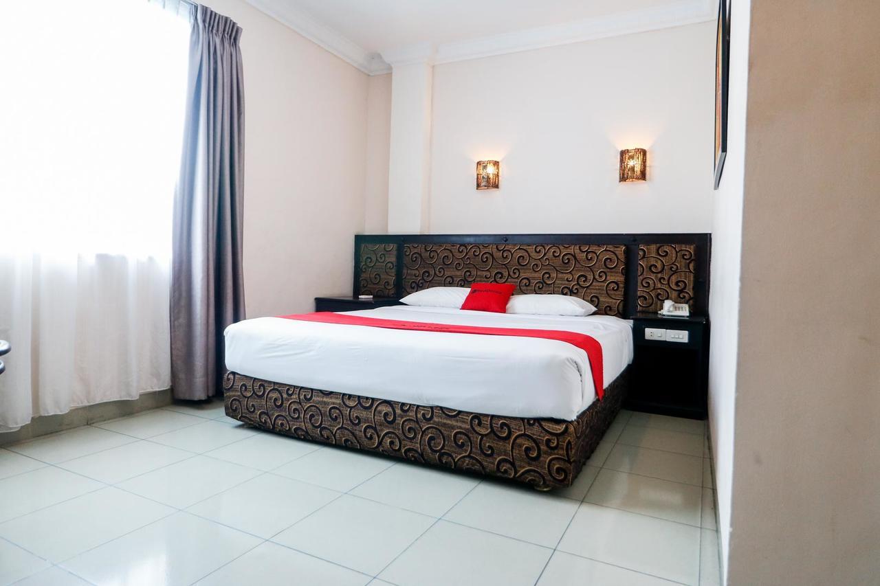 Reddoorz Plus @ Jalan Dr Sutomo Pakanbaru Exteriör bild